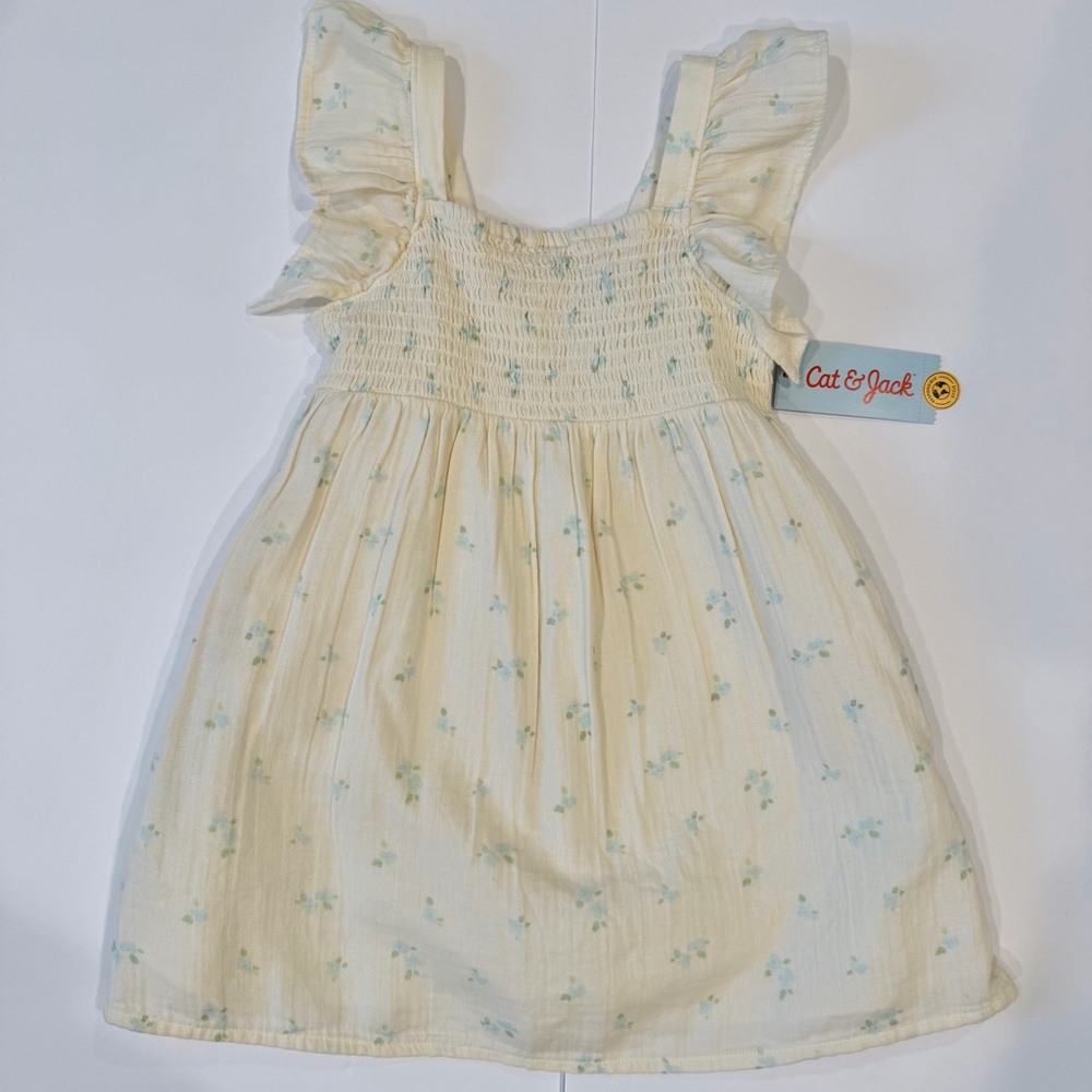 Cat & Jack Toddler Girls 4T Cream Floral Smocked Dress w/ Pockets